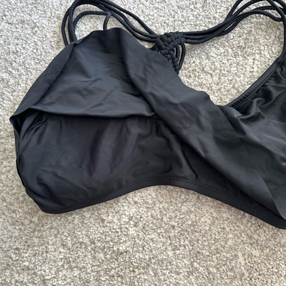 Women’s Xhilaration Black Ruffle Swim Top - Picture 4 of 5